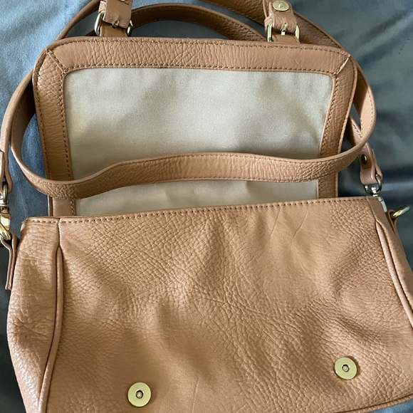BCBGenration Messenger Crossbody Bag. Tan color. Size: 10” x 7” x 3.5” - Picture 14 of 16